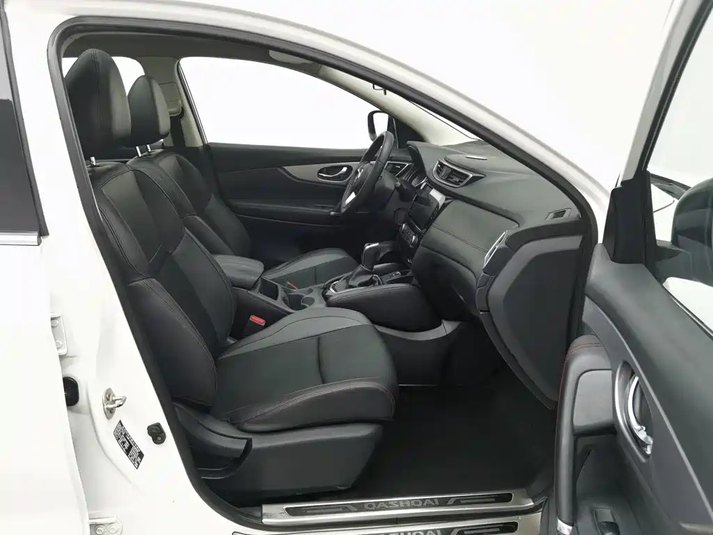 Nissan Qashqai — миниатюра 23
