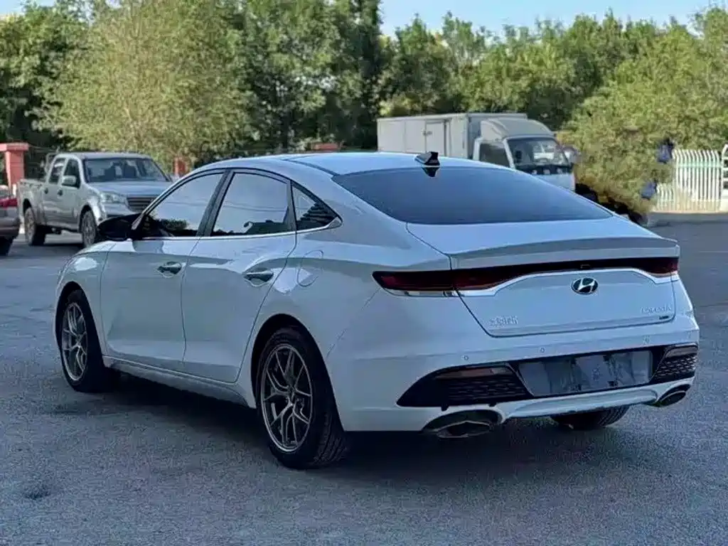 Hyundai Fista — миниатюра 7