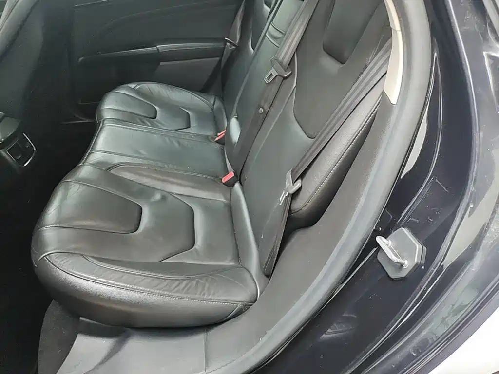 Ford Mondeo — миниатюра 17
