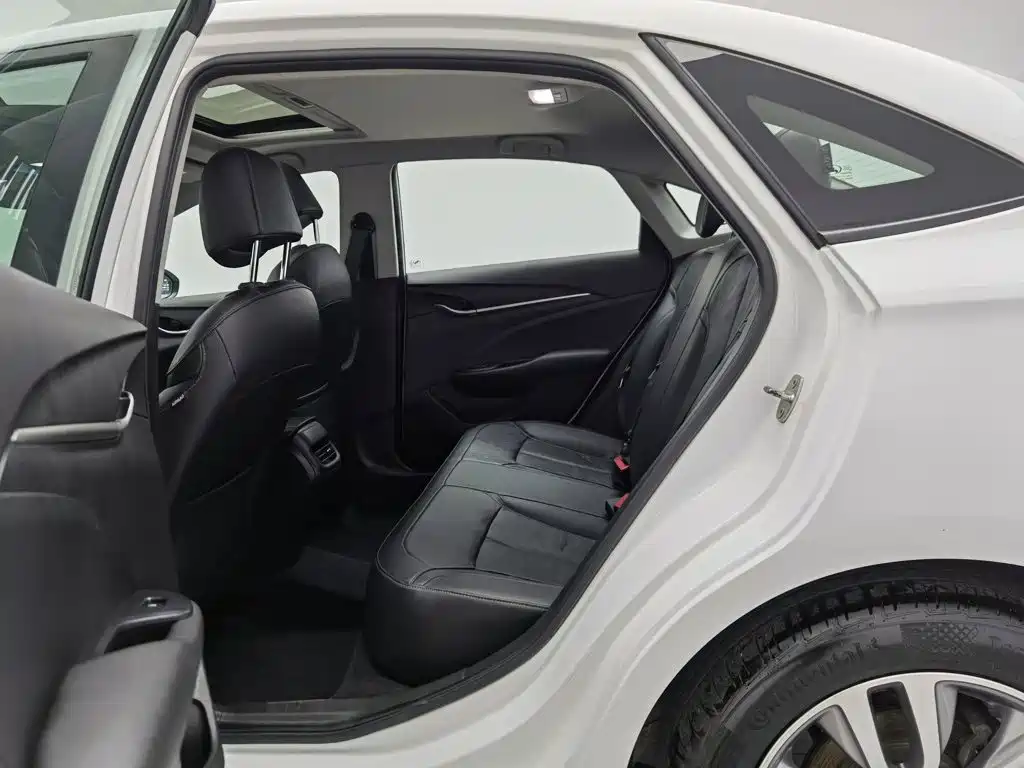 Buick Excelle — миниатюра 15