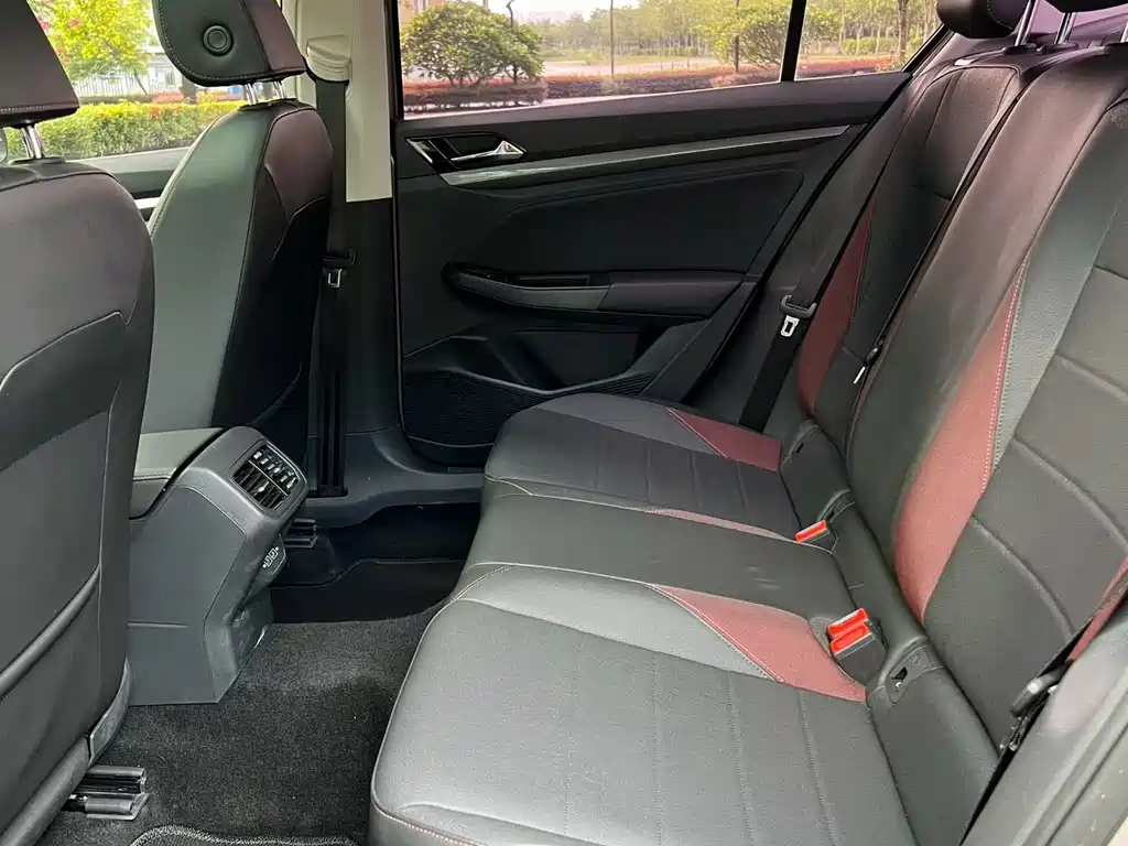 Volkswagen Bora 2020 1.5L AT Comfort