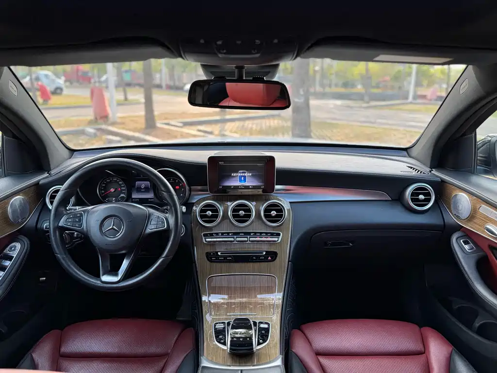 Mercedes-Benz GLC Coupe GLC 260 4MATIC Coupe SUV, фото 17