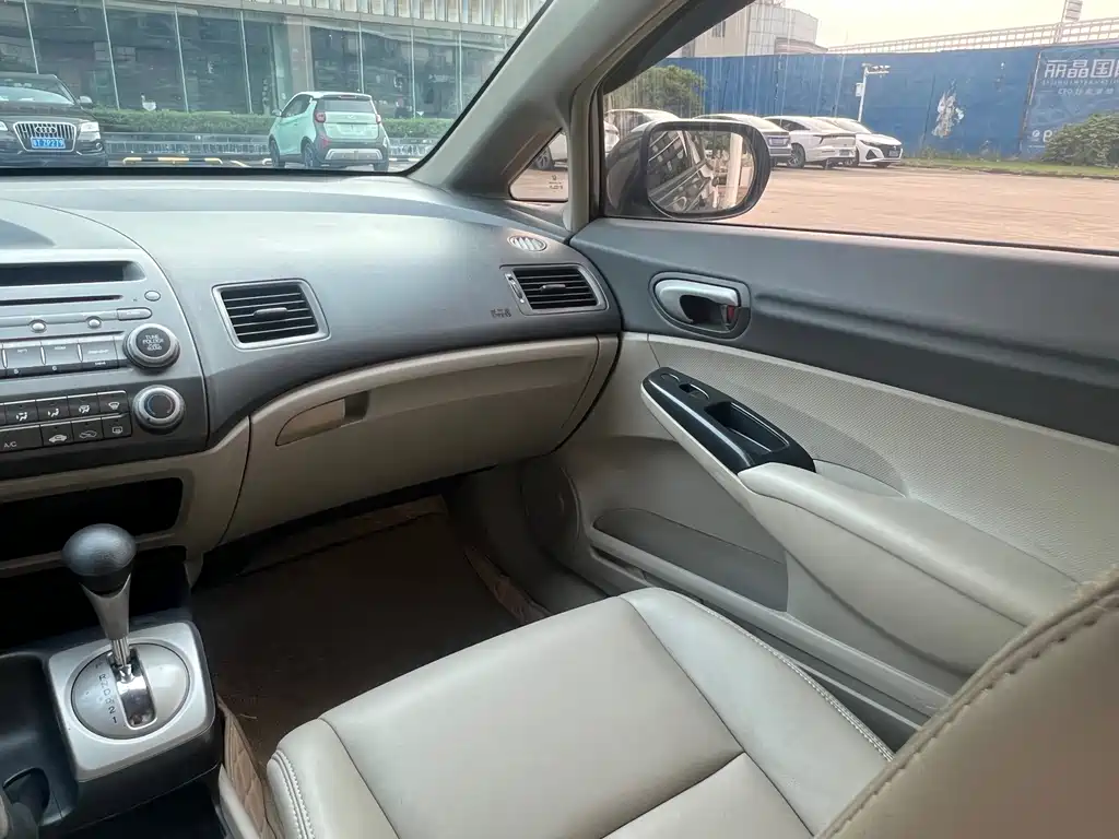 Honda Civic — миниатюра 15