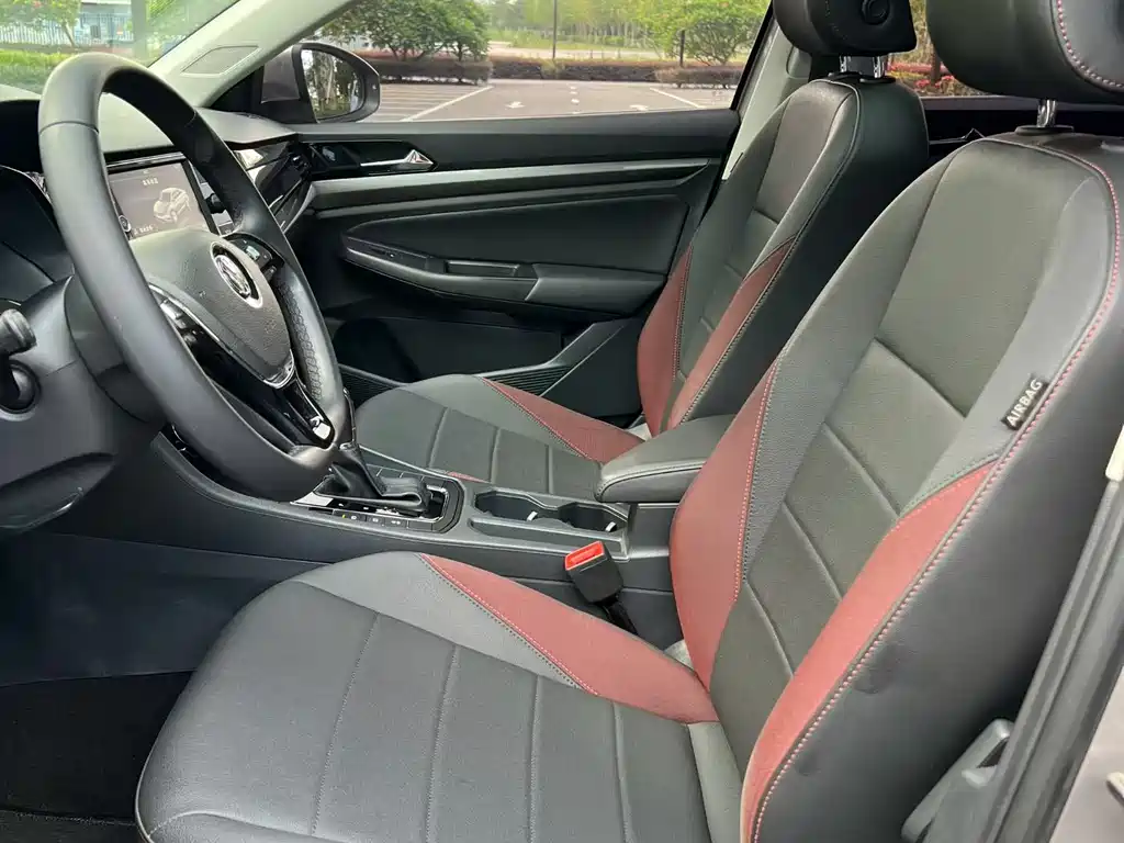 Volkswagen Bora 2020 1.5L AT Comfort