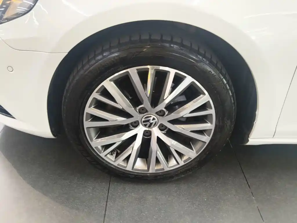 Volkswagen CC — миниатюра 23