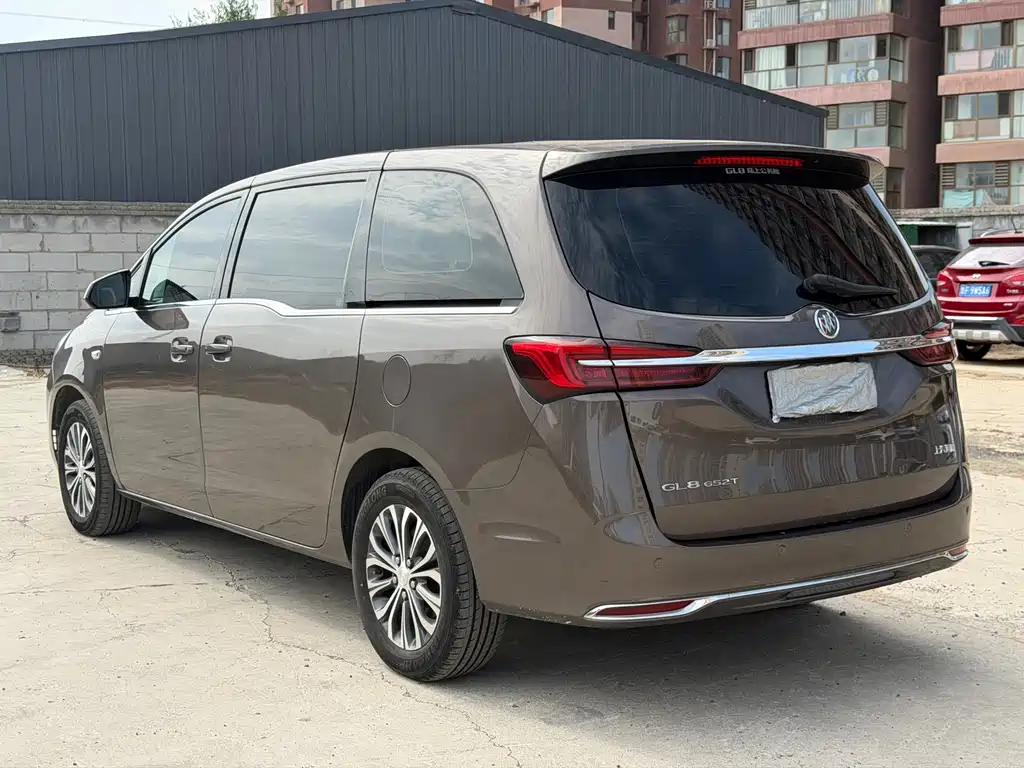Buick GL8 — миниатюра 4