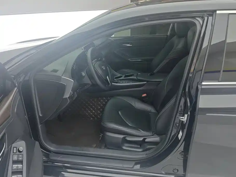 Toyota Avalon 2019 2.0L VI