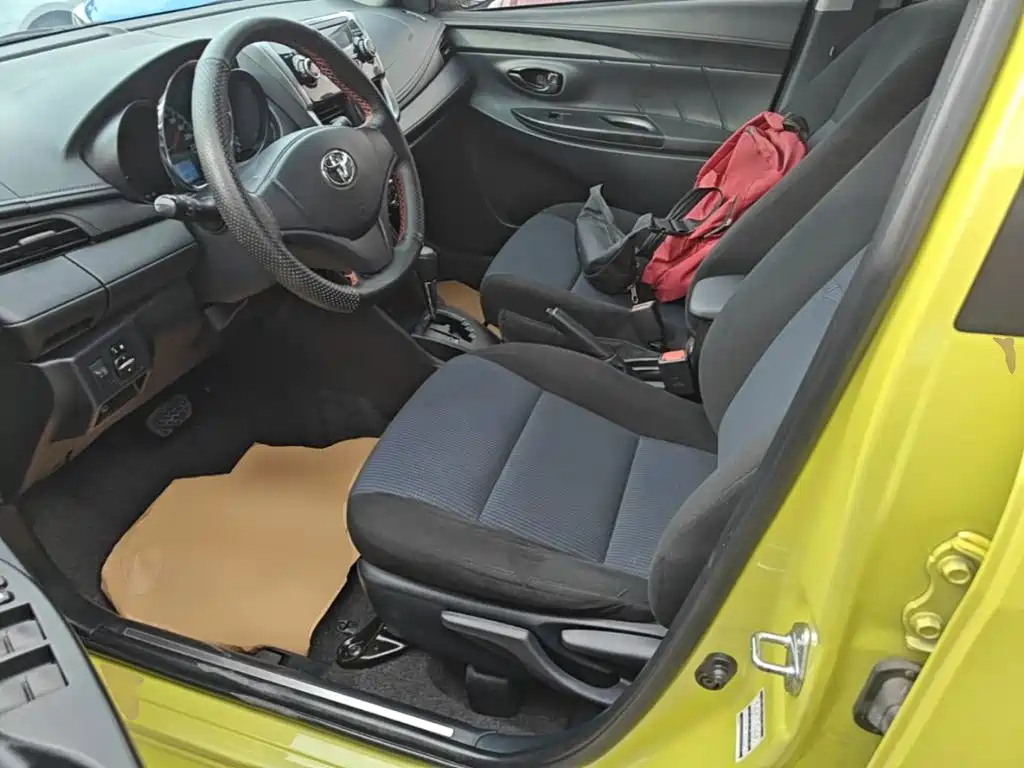 Toyota Yaris L — миниатюра 15