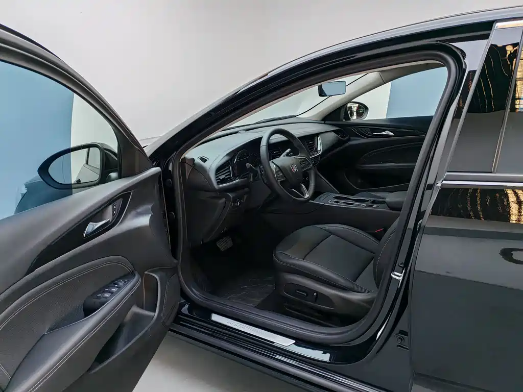 Buick Regal — миниатюра 7
