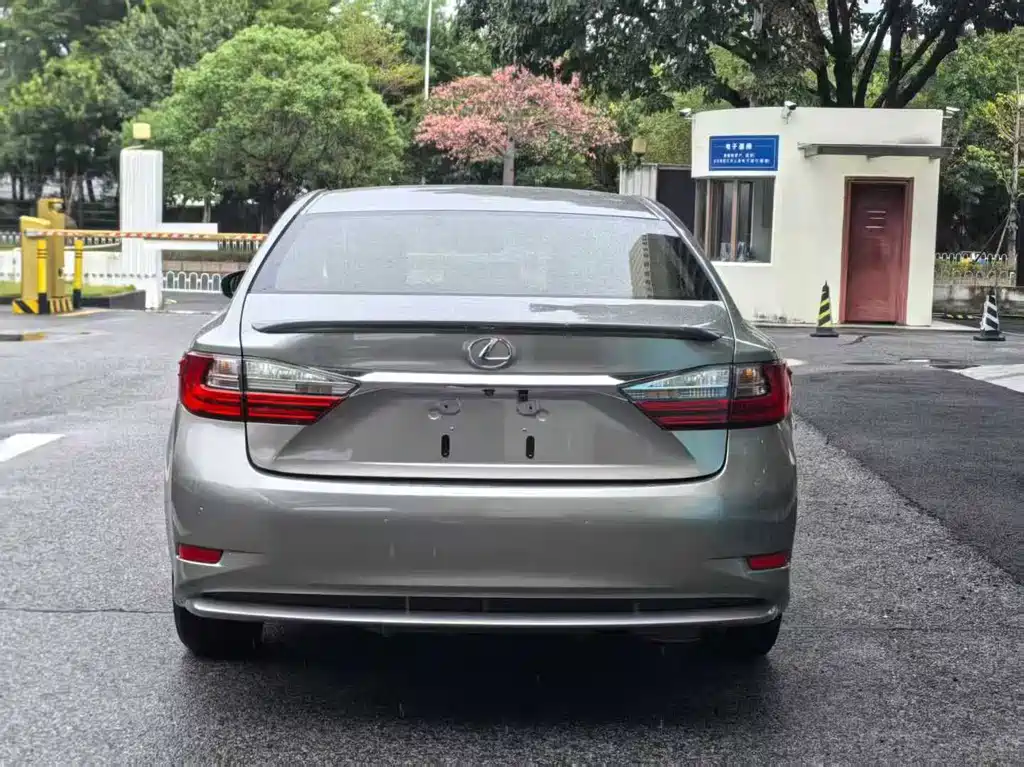 Lexus ES 2015 200 Elite