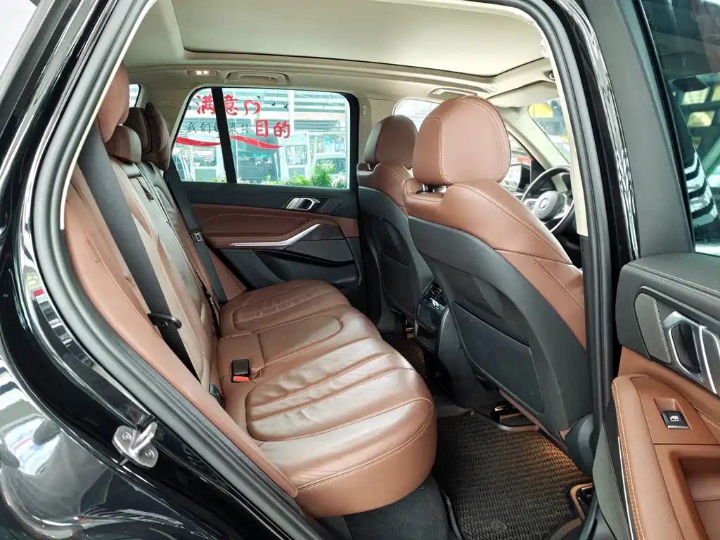 BMW X5 (Import) — миниатюра 13