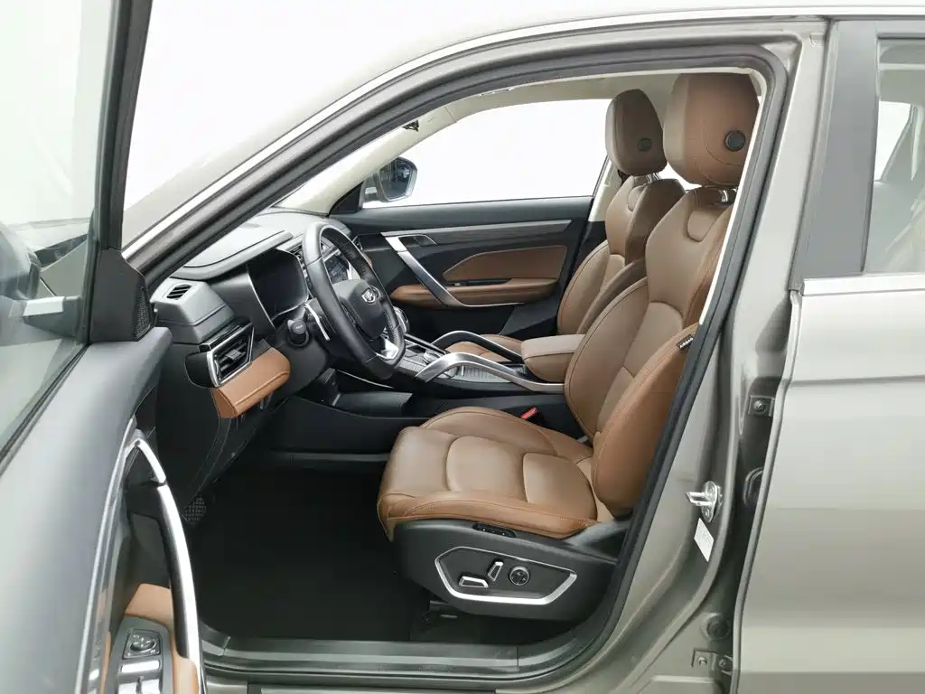 Geely Boyue — миниатюра 10
