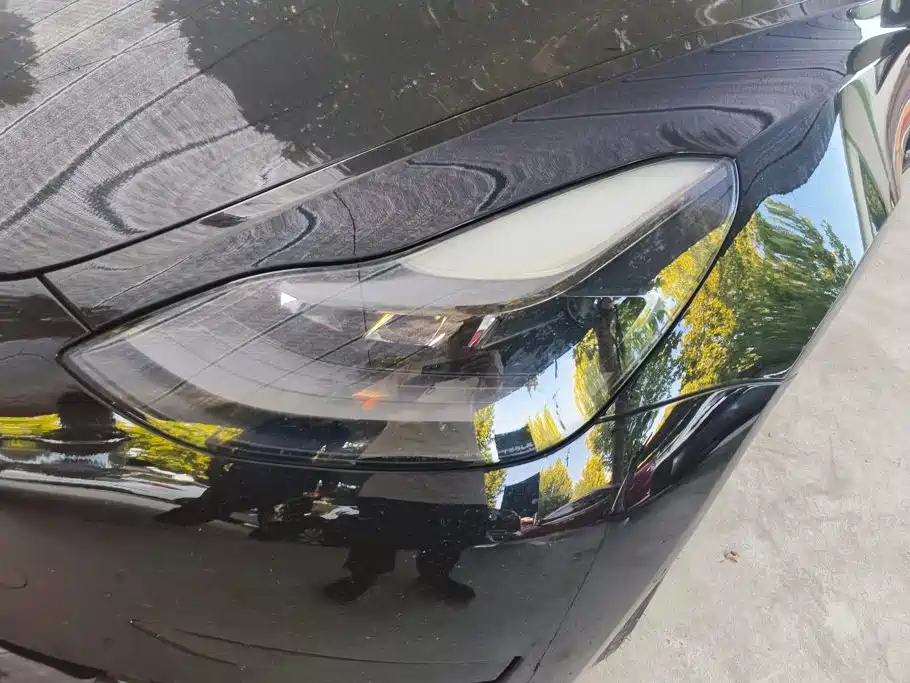 Tesla Model 3 — миниатюра 5