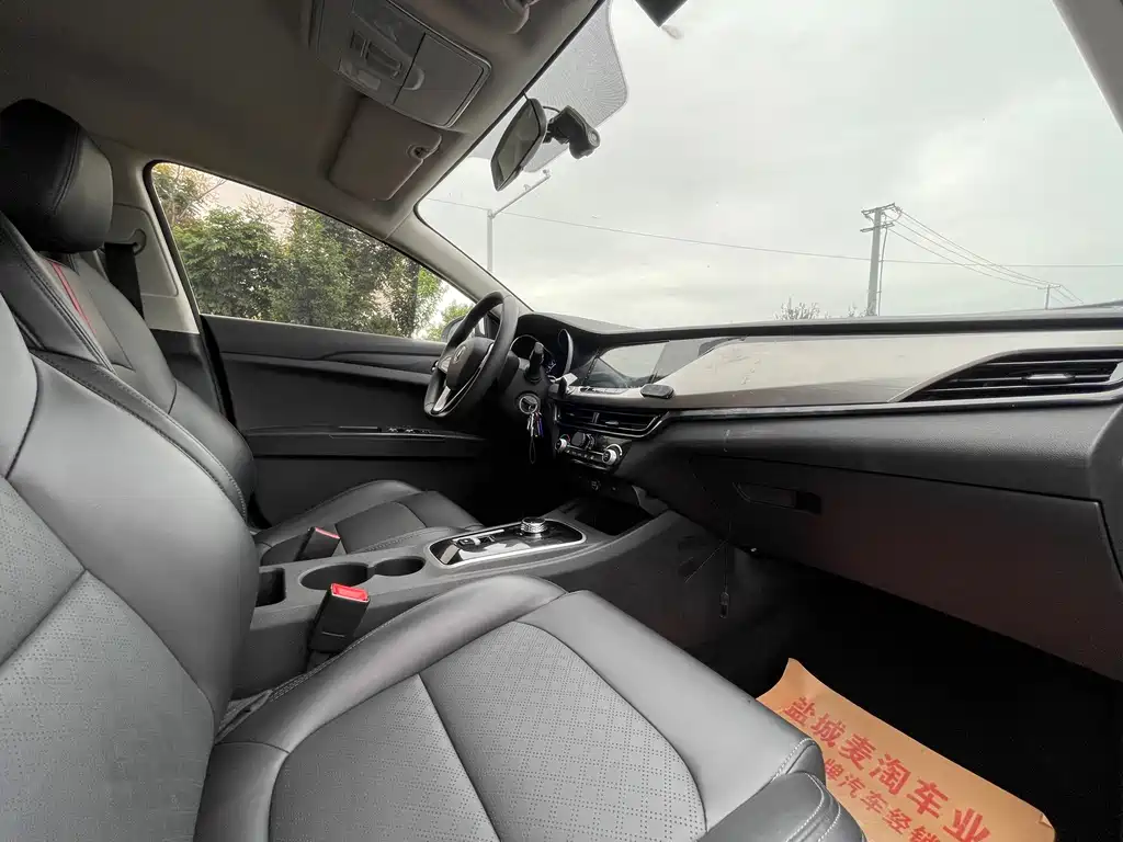 Changan Eado New Energy — миниатюра 10