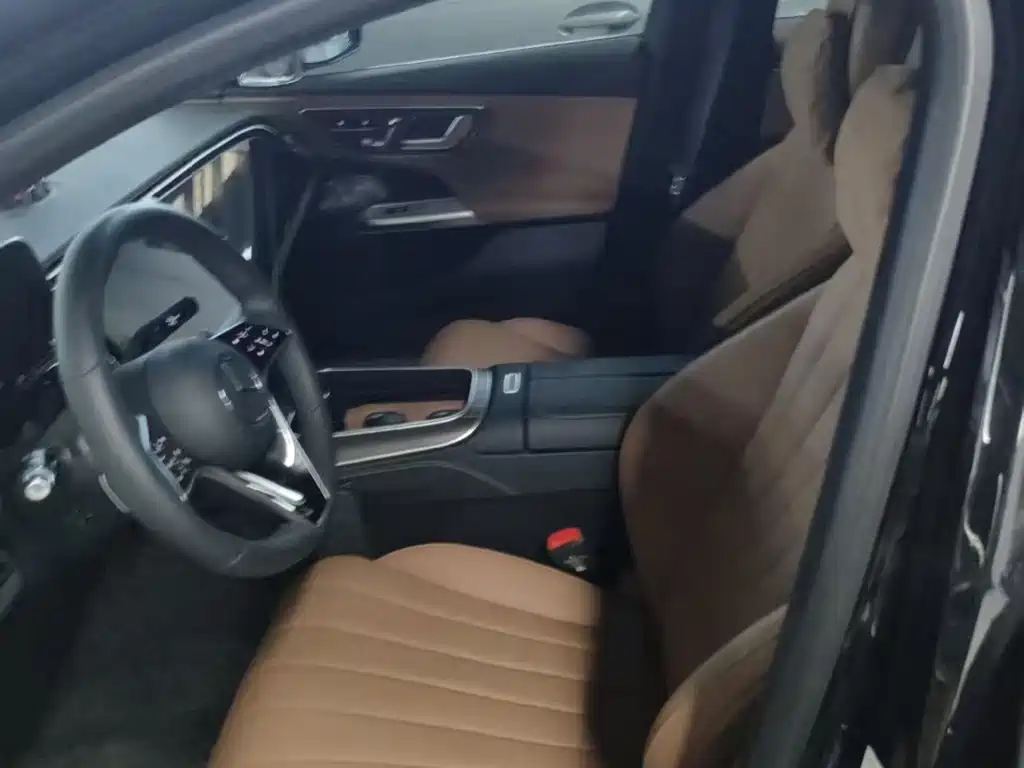 Mercedes-Benz E-Class E 2026 E 300 L Luxury
