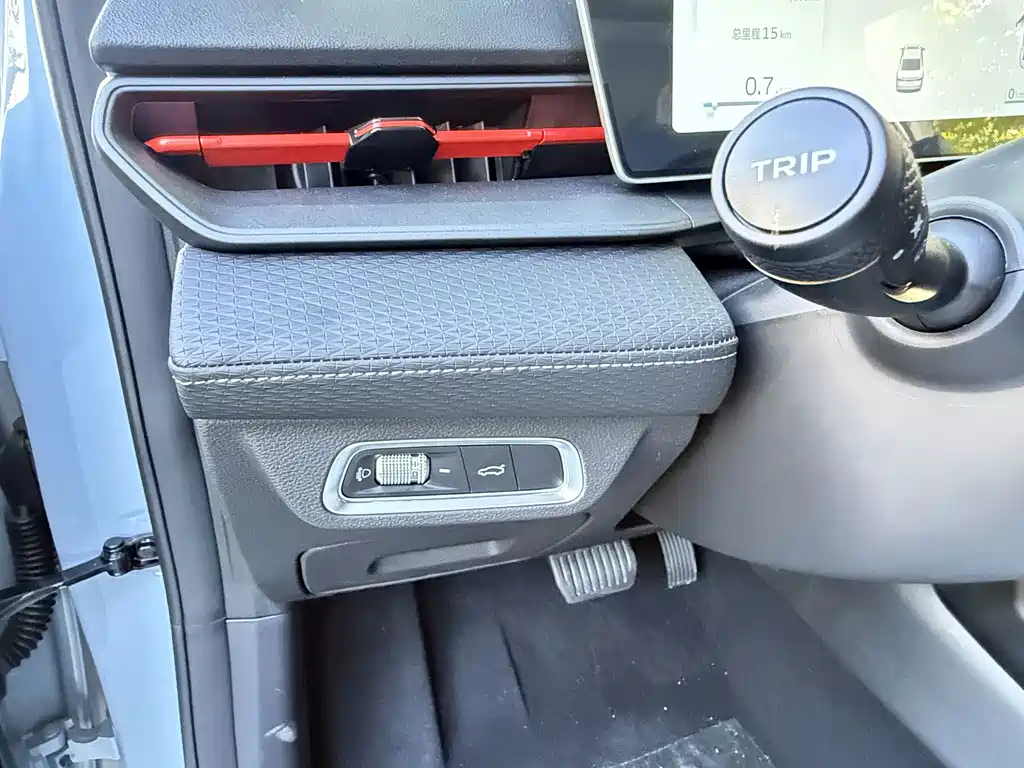 Geely Binrui — миниатюра 19
