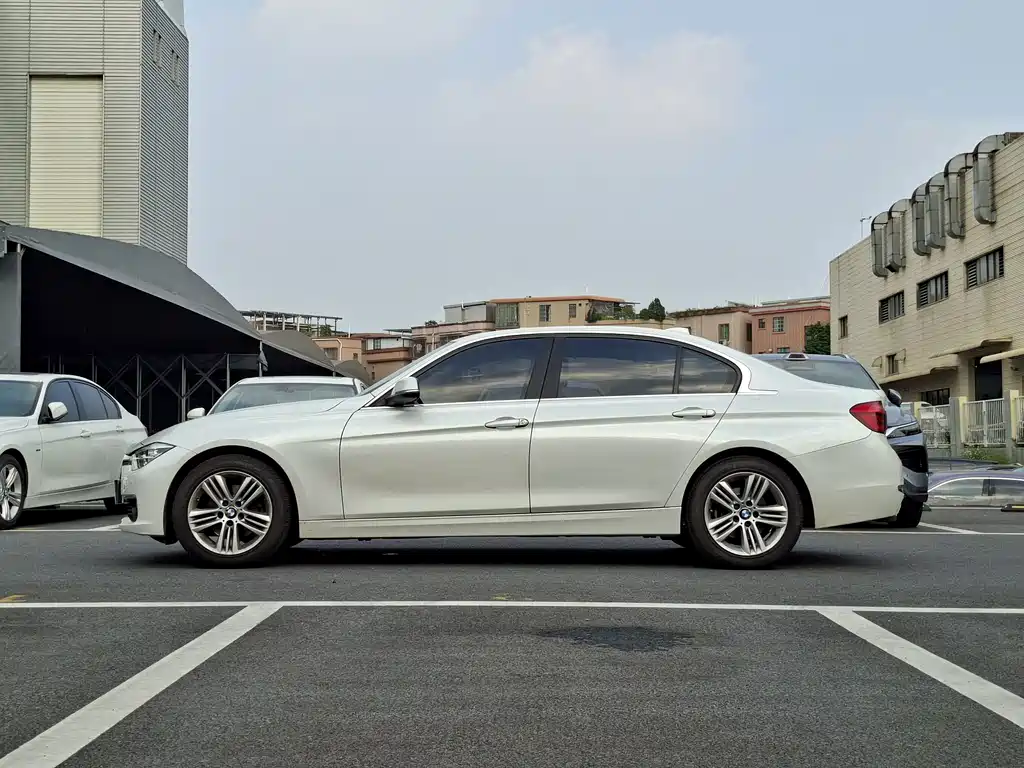BMW 3 Series — миниатюра 7