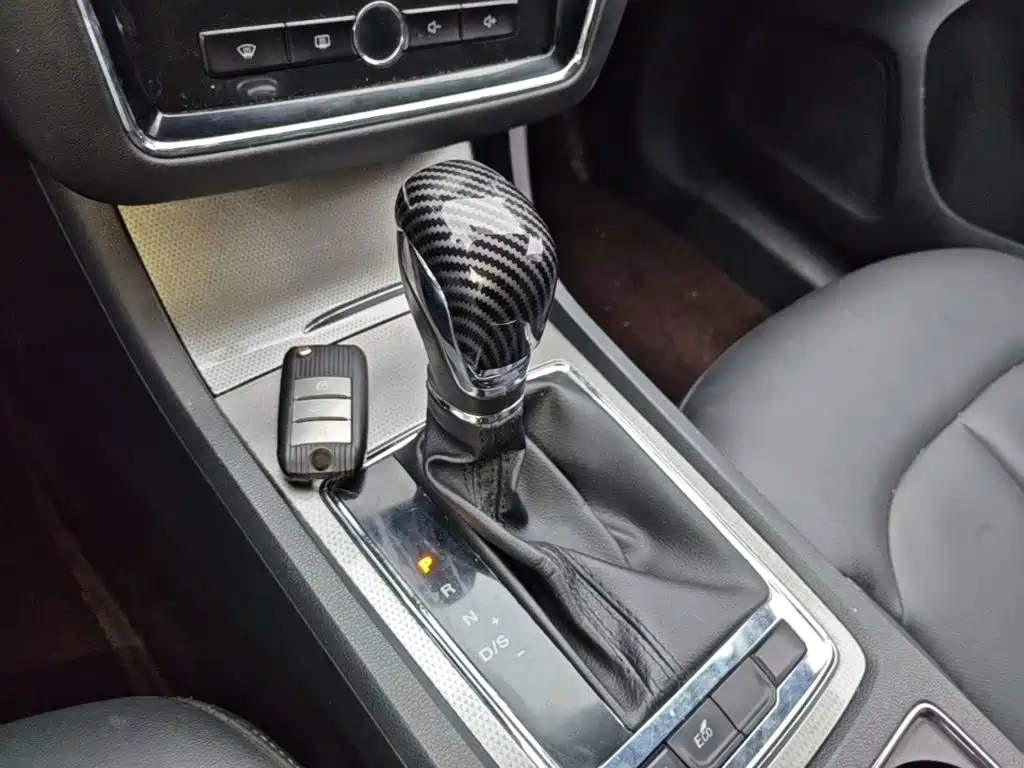 Roewe i6 Classic — миниатюра 14
