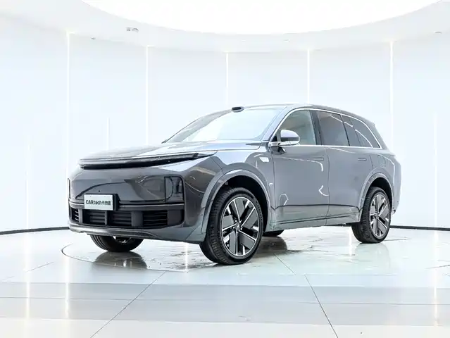 Li Auto IDEAL L8 2025