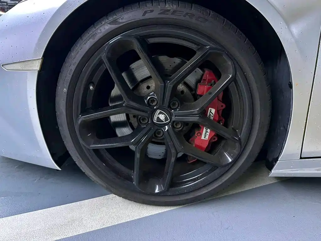 Lamborghini Huracán — миниатюра 5