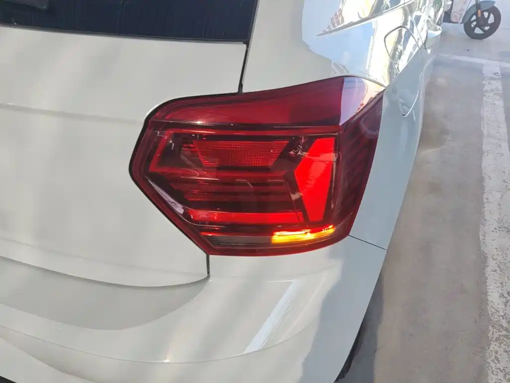 Volkswagen Polo — миниатюра 8