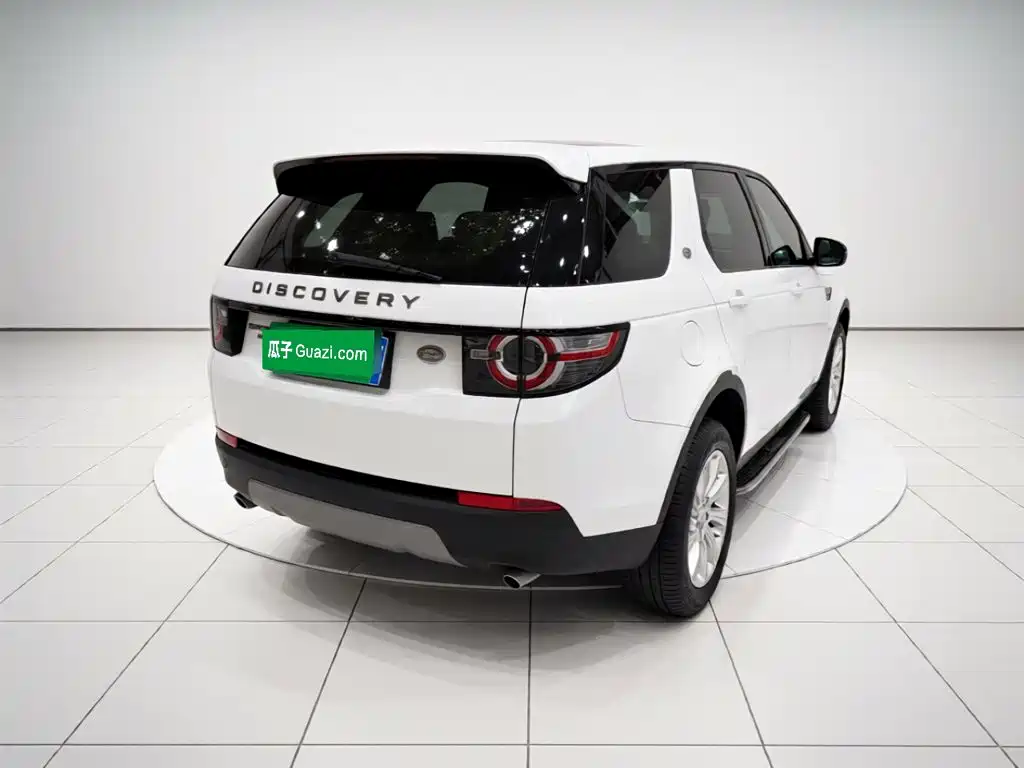 Land Rover Discovery Sport — миниатюра 4