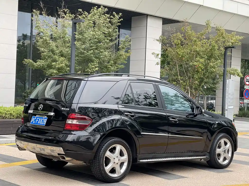 Mercedes-Benz M-Class — миниатюра 4