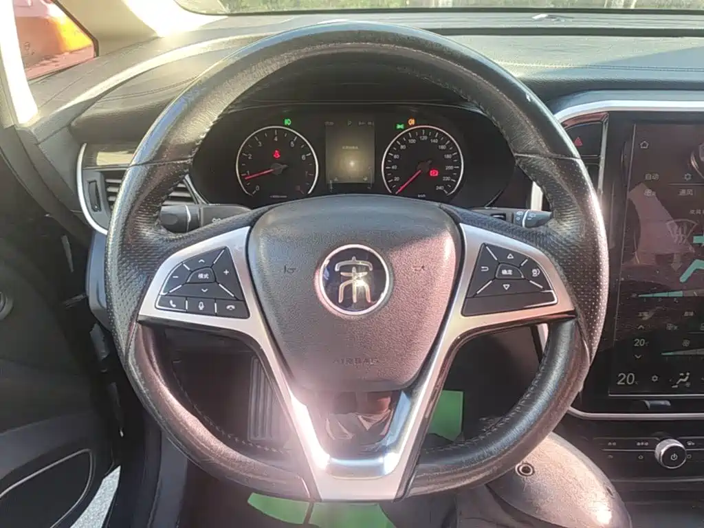 BYD MAX — миниатюра 11