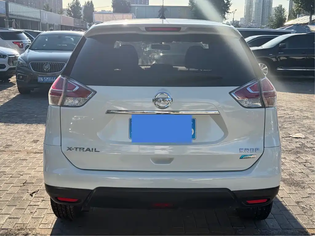 Nissan X-Trail — миниатюра 18