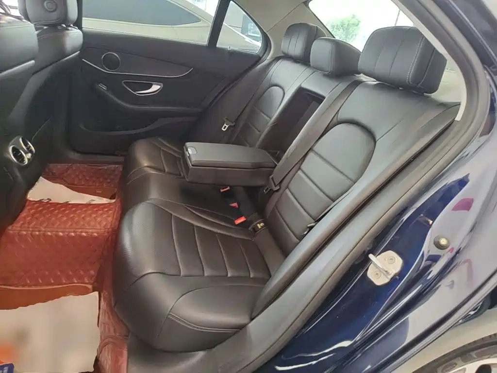 Mercedes-Benz C-Class — миниатюра 17