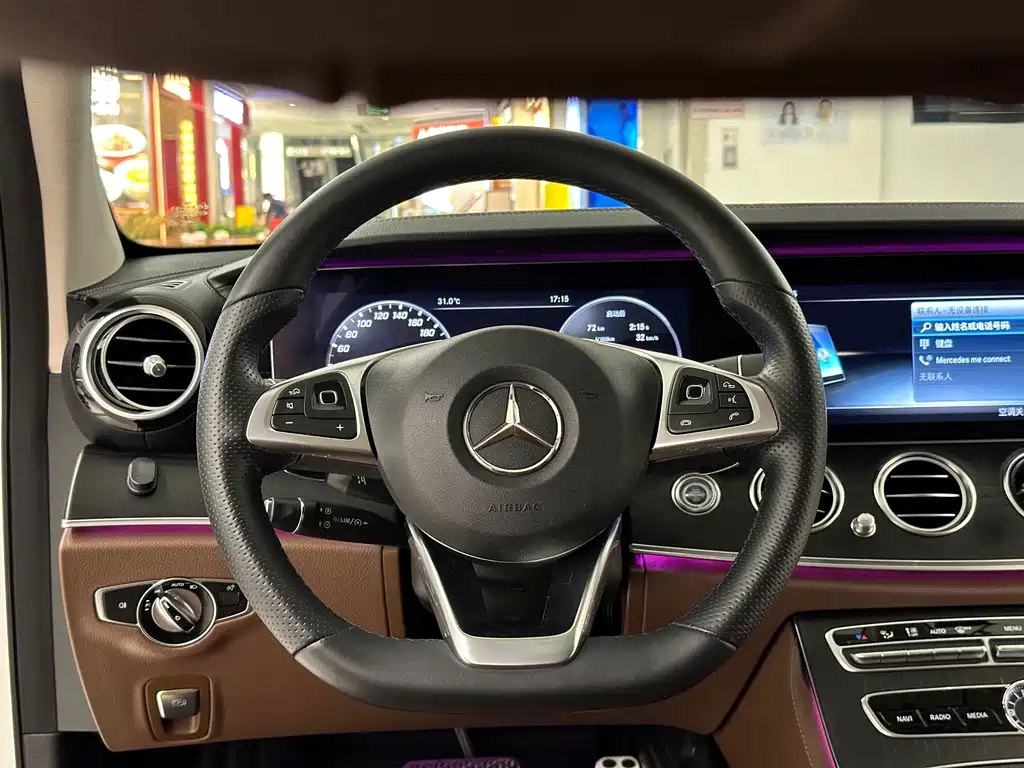 Mercedes-Benz E-Class — миниатюра 16