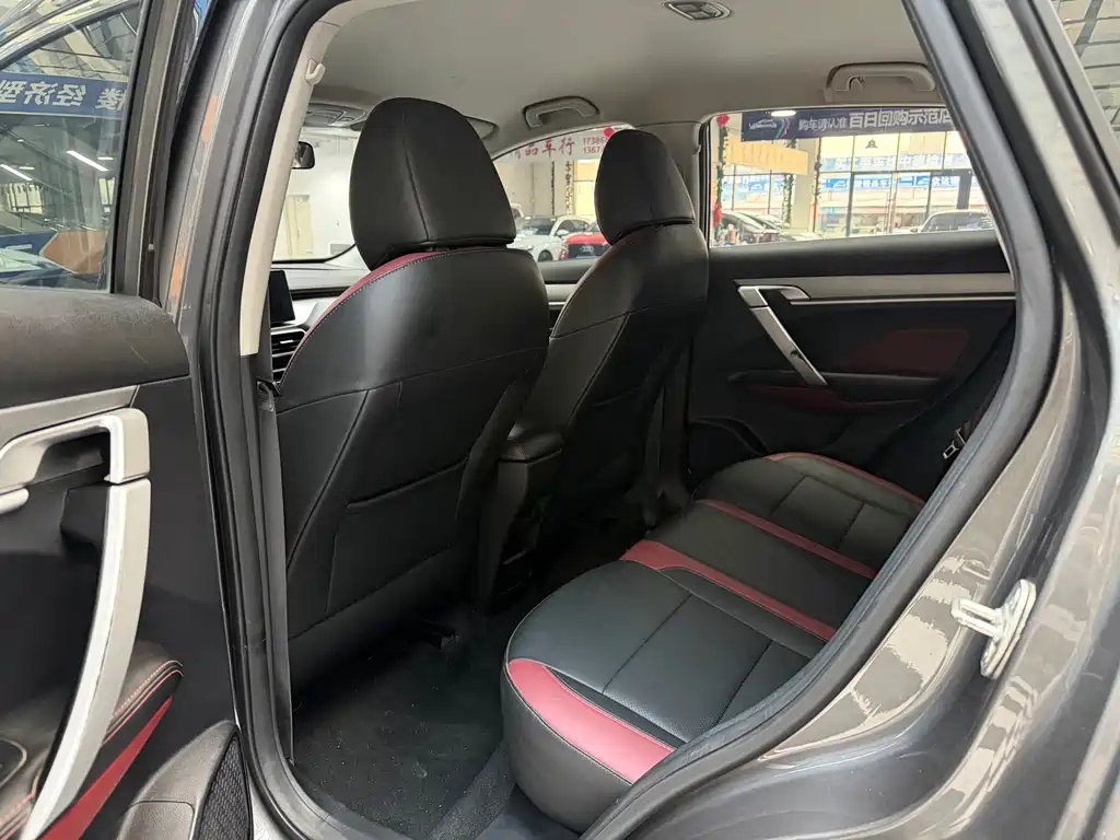 Geely Binyue — миниатюра 11