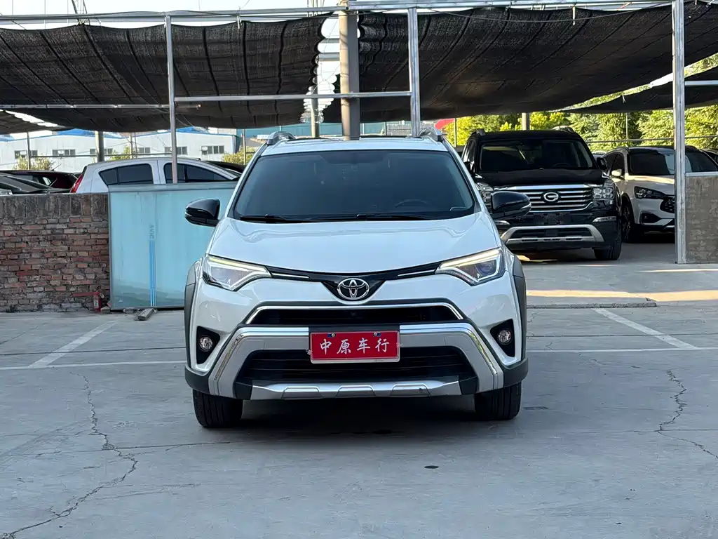 Toyota RAV4 — миниатюра 2