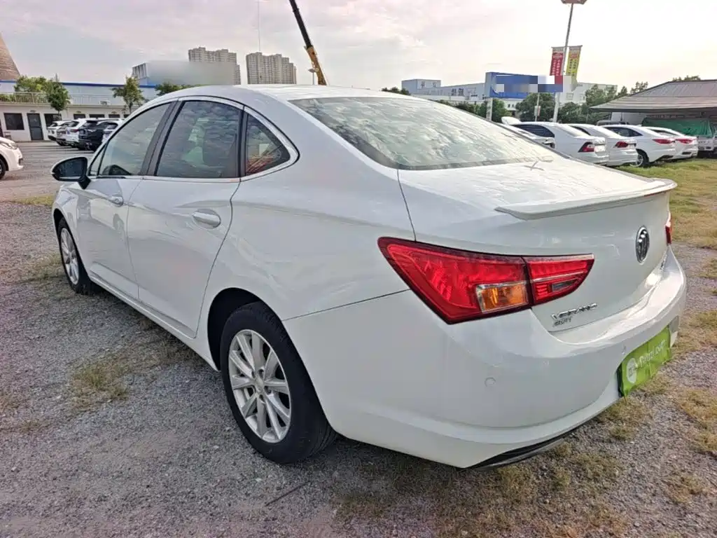Buick Verano — миниатюра 5