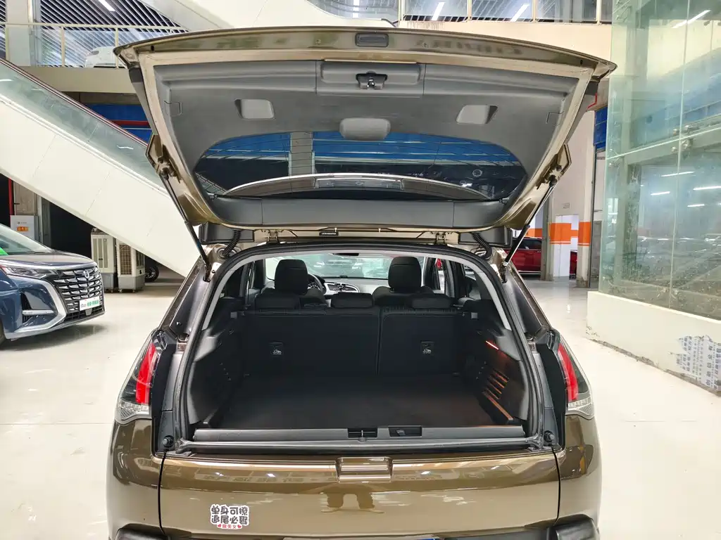 Peugeot 3008 2.0L Auto Classic Edition, фото 22