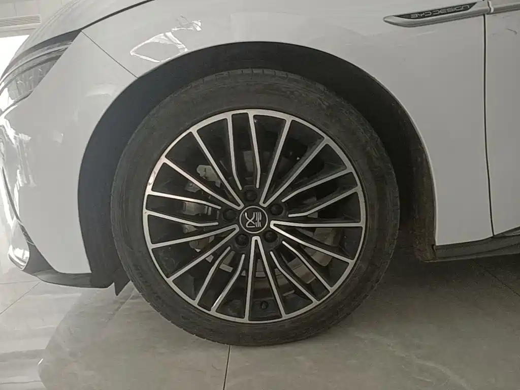 BYD Han — миниатюра 23