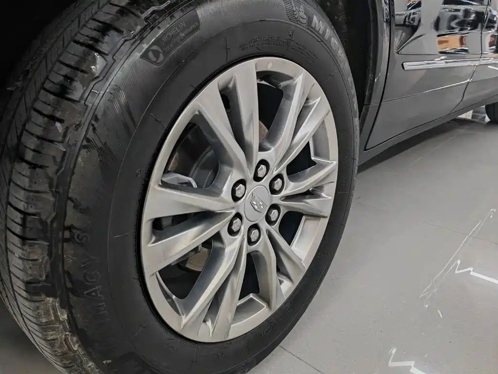 Cadillac XT5 — миниатюра 13