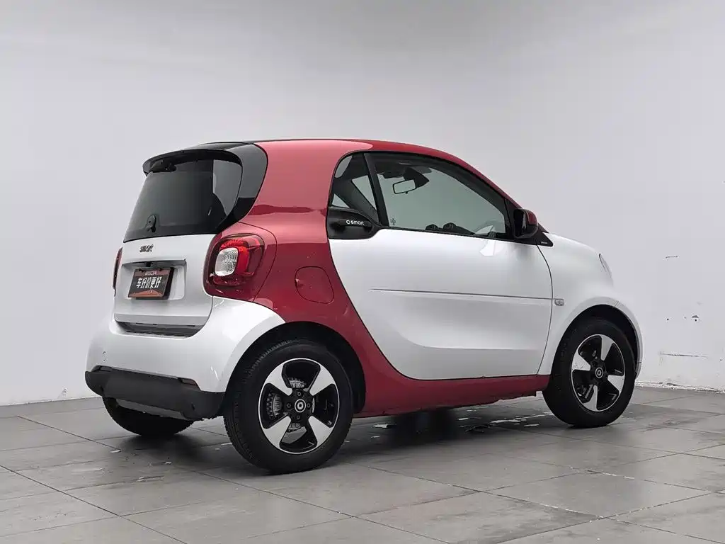 smart Smart Fortwo — миниатюра 2