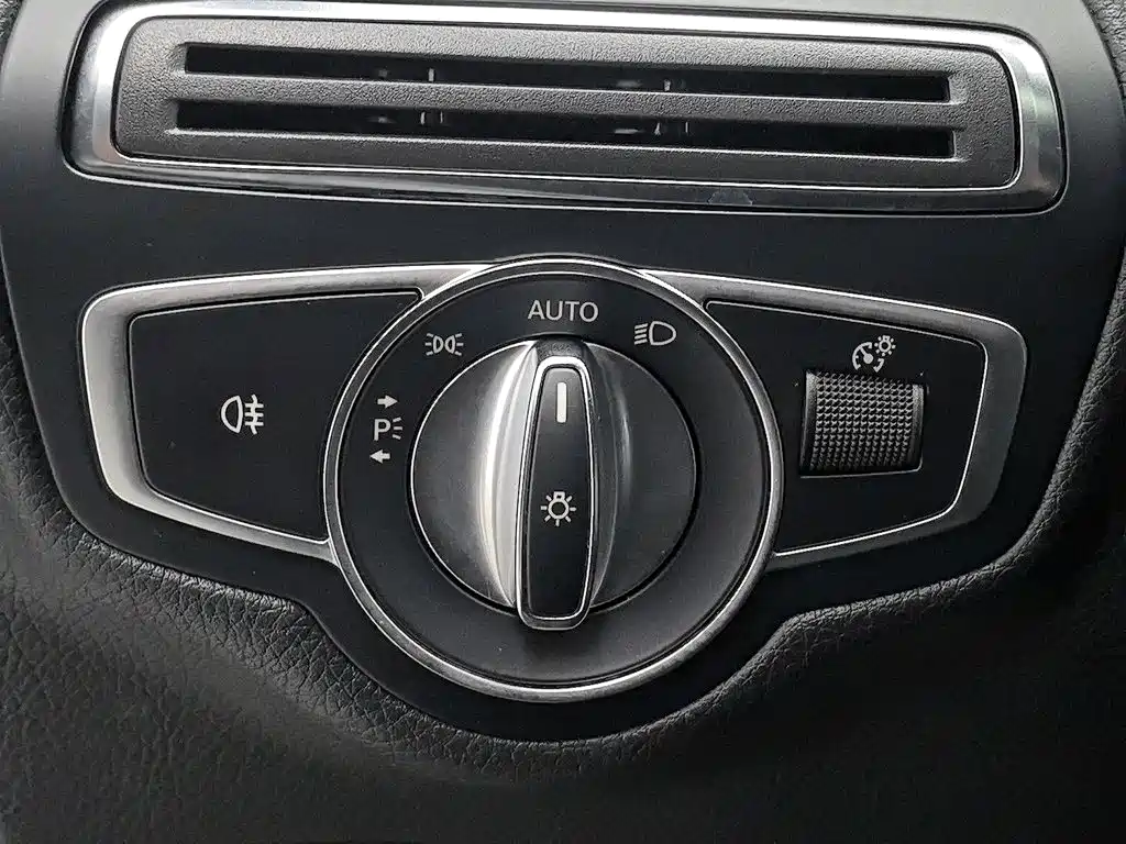 Mercedes-Benz GLC — миниатюра 21