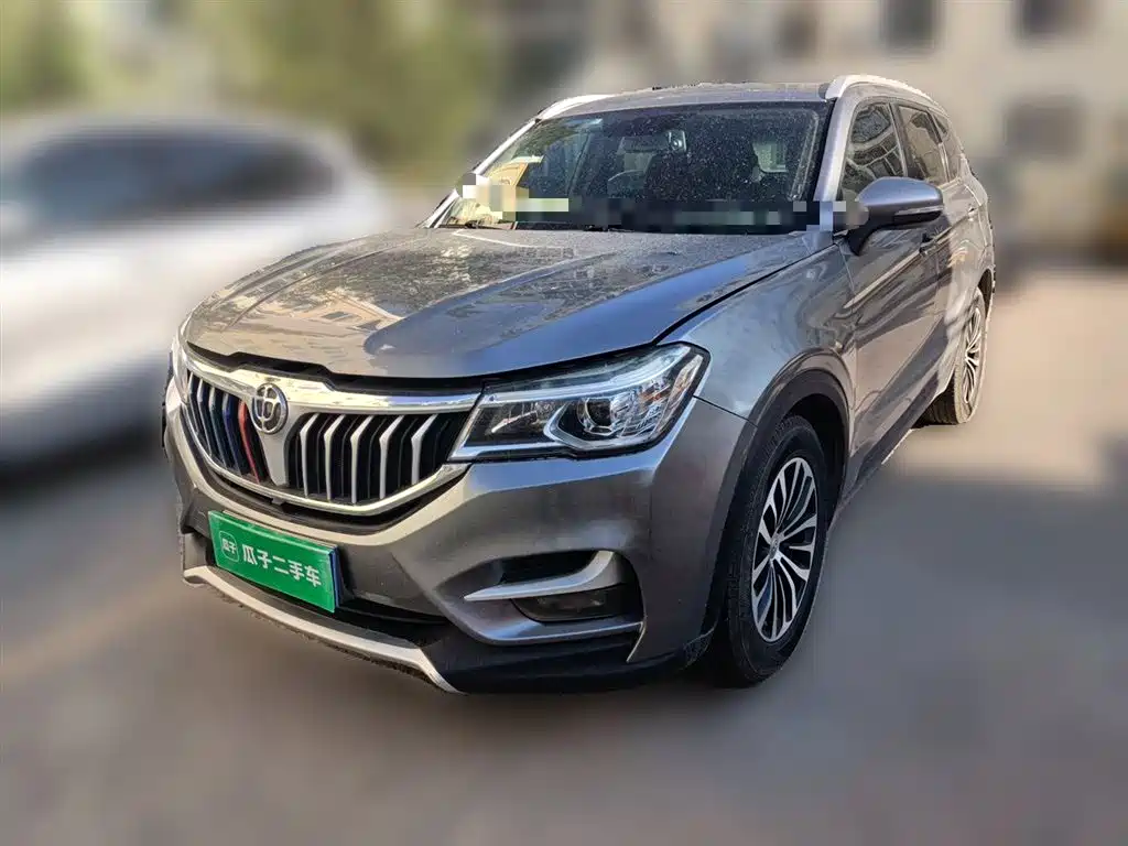 Купить Zhonghua V6