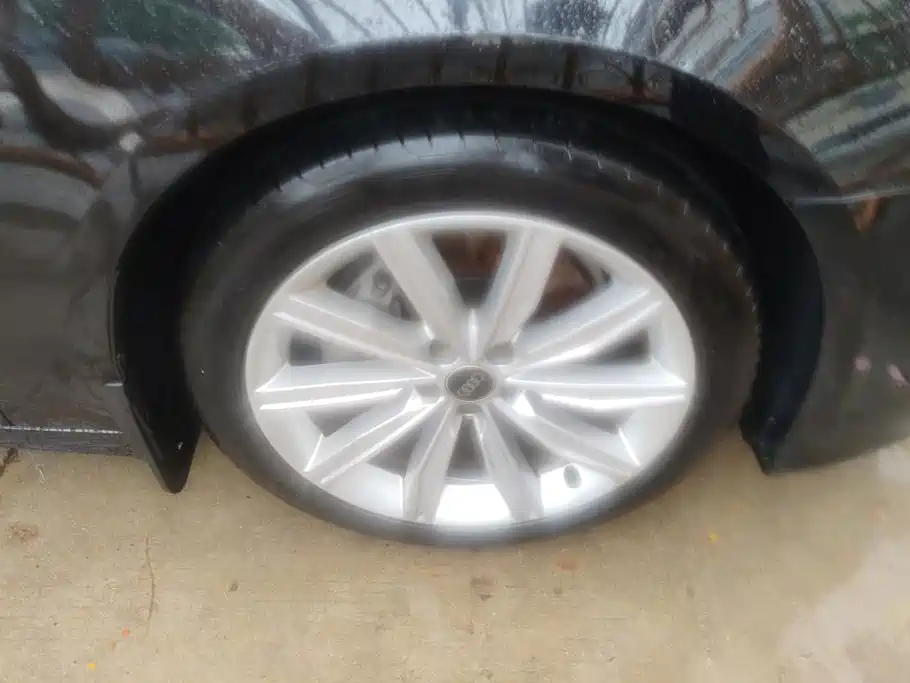 Audi A6L — миниатюра 6