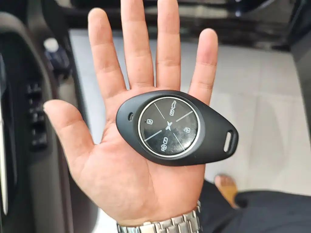 XPeng P7 — миниатюра 9