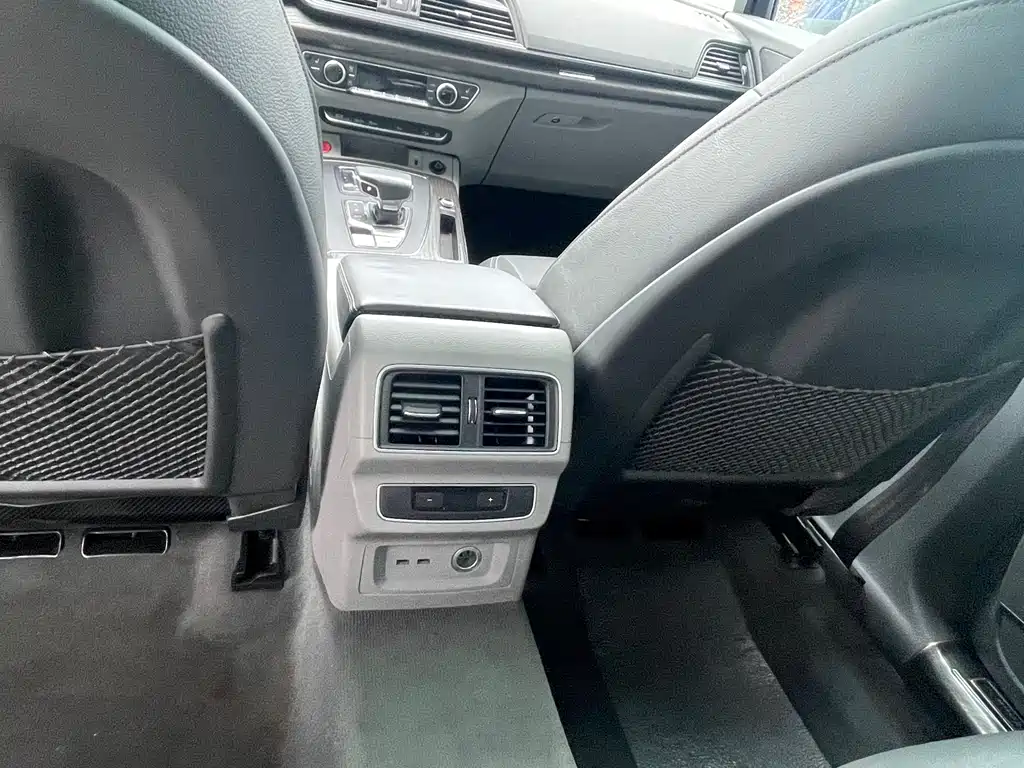Audi Q5L 2018 40 TFSI Fashion VI