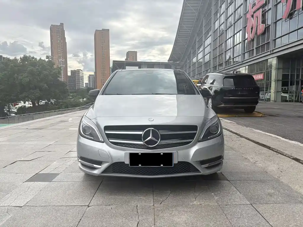 Mercedes-Benz B-Class — миниатюра 2
