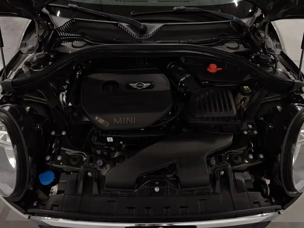 MINI Mini Clubman — миниатюра 6