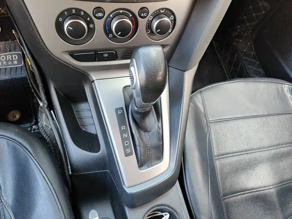 Ford Focus — миниатюра 10