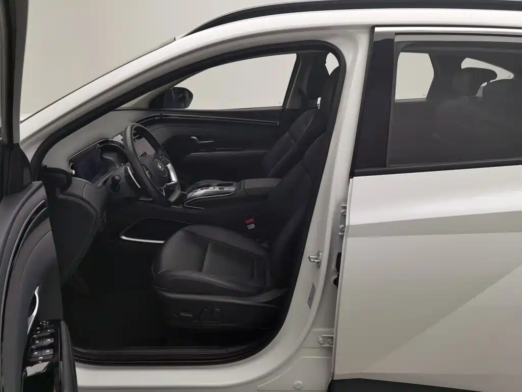 Hyundai Tucson — миниатюра 10