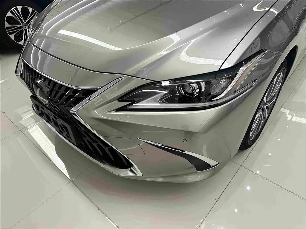 Lexus ES 2022 — фото 3