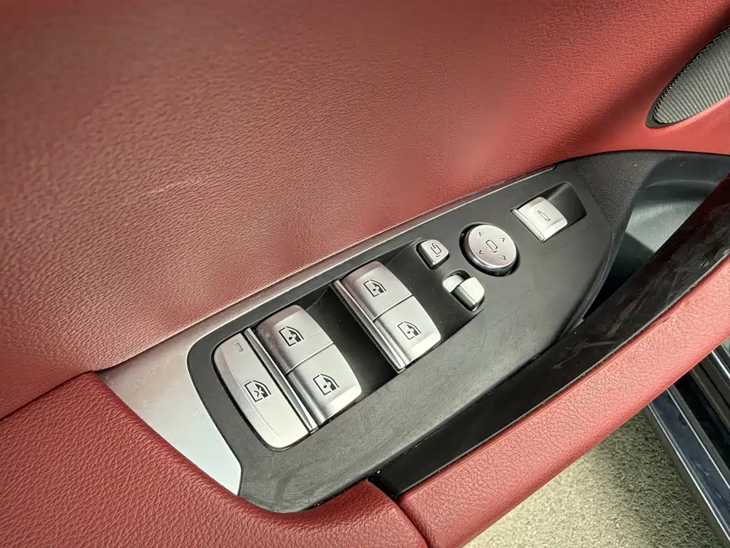 BMW iX3 — миниатюра 5