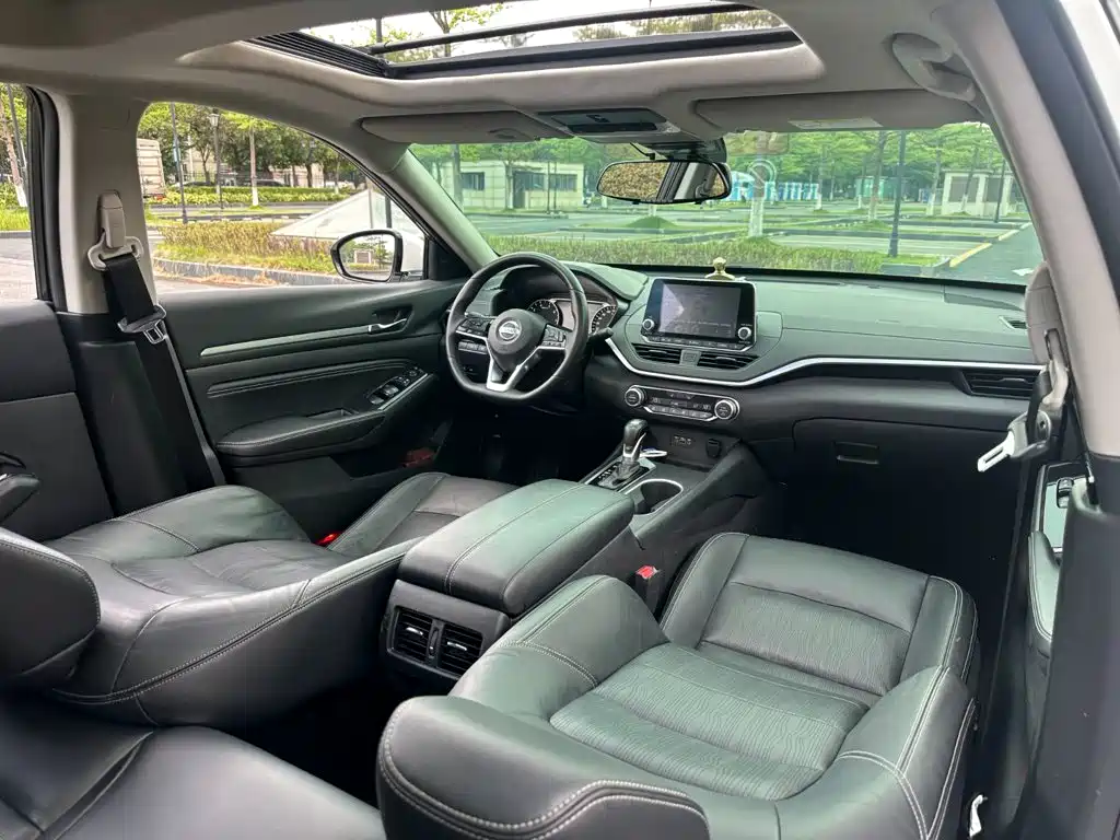 Nissan Teana — миниатюра 10